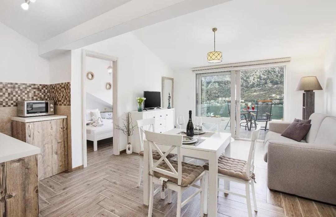 De Lux Apartments Sirena Κότορ Δωμάτιο φωτογραφία